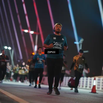 Runner Photo 6294363