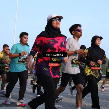 Runner Photo 6294389