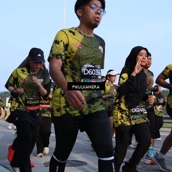 Runner Photo 6294420
