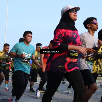 Runner Photo 6294431