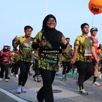 Runner Photo 6294441