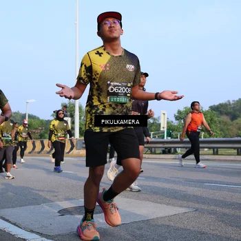 Runner Photo 6294503