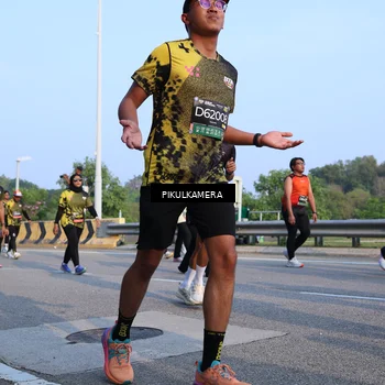 Runner Photo 6294509
