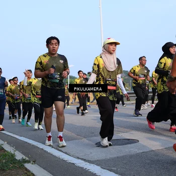 Runner Photo 6294695