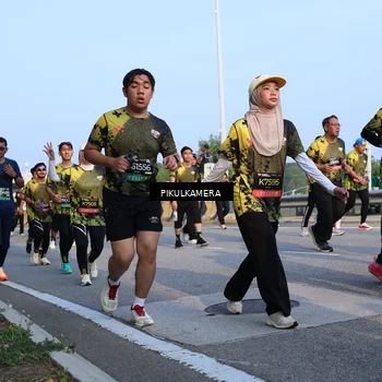 Runner Photo 6294709