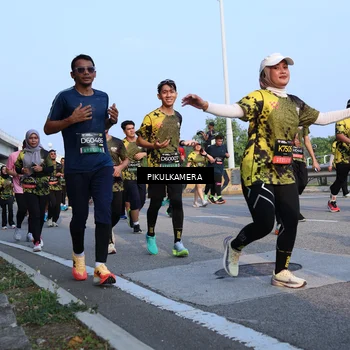 Runner Photo 6294757