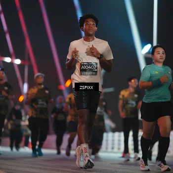 Runner Photo 6294762