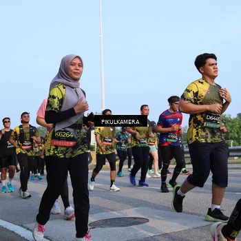 Runner Photo 6294831
