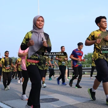 Runner Photo 6294870