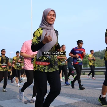 Runner Photo 6294880