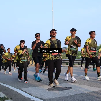 Runner Photo 6294899