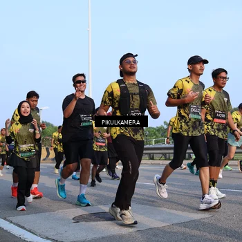 Runner Photo 6294914