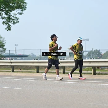 Runner Photo 6294915