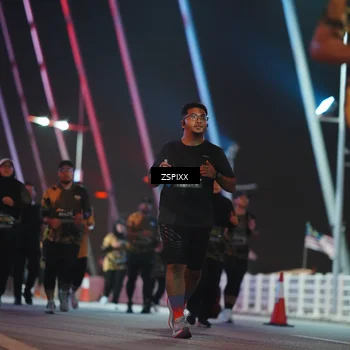 Runner Photo 6294945