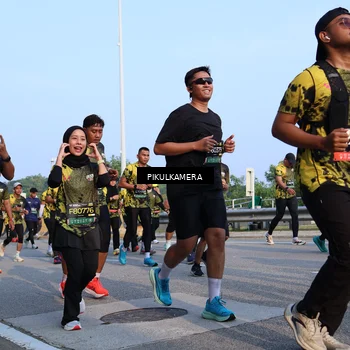 Runner Photo 6294948