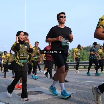 Runner Photo 6294972