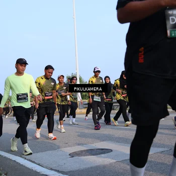 Runner Photo 6294993