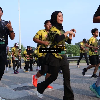 Runner Photo 6294999