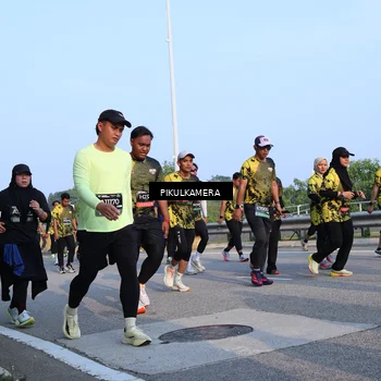 Runner Photo 6295009