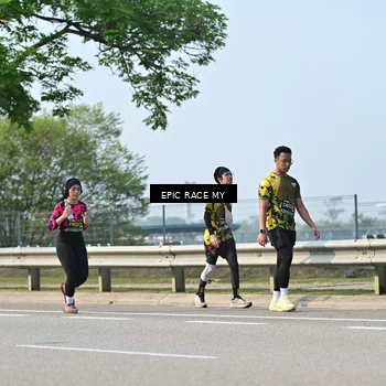 Runner Photo 6295044