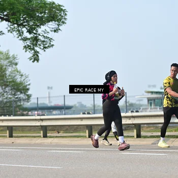 Runner Photo 6295066