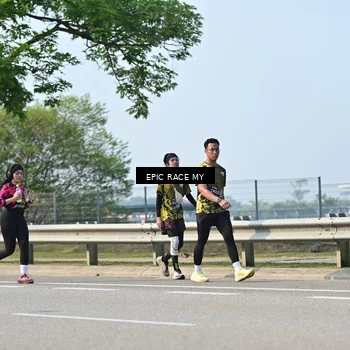 Runner Photo 6295075