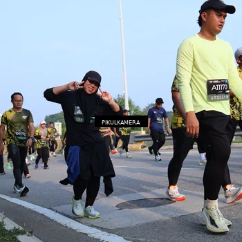 Runner Photo 6295076