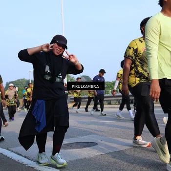 Runner Photo 6295100