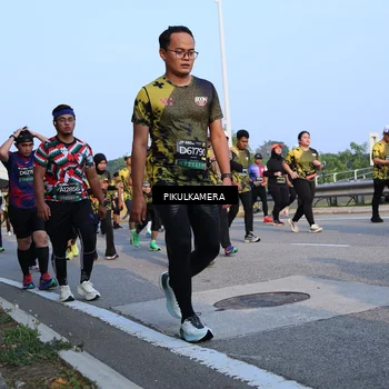 Runner Photo 6295113