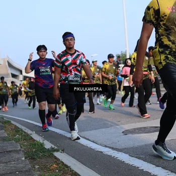 Runner Photo 6295151