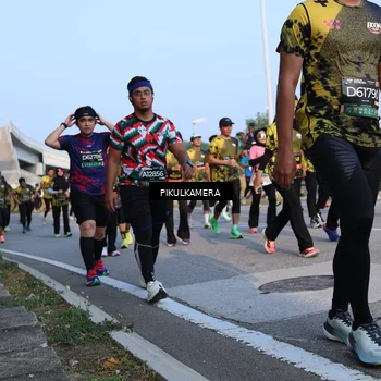 Runner Photo 6295175