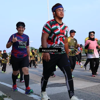 Runner Photo 6295208