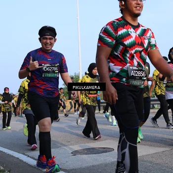 Runner Photo 6295228