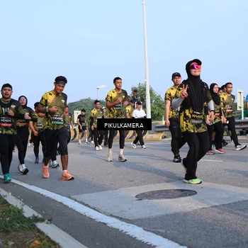 Runner Photo 6295305