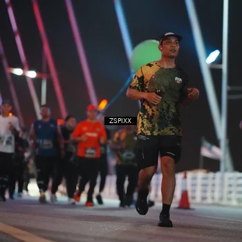 Runner Photo 6295329