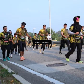 Runner Photo 6295335