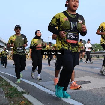 Runner Photo 6295372
