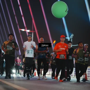 Runner Photo 6295386