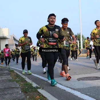 Runner Photo 6295398