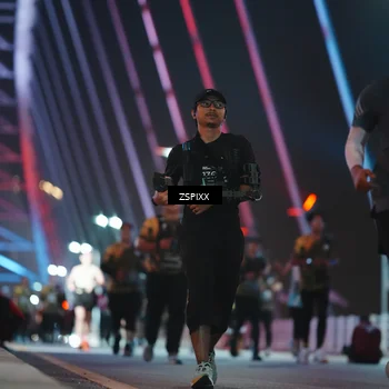 Runner Photo 6295681