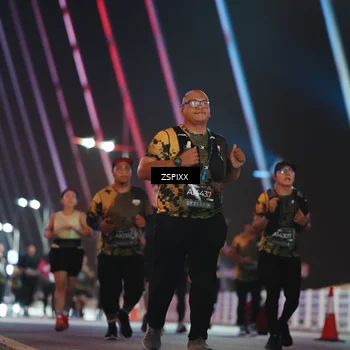 Runner Photo 6295738