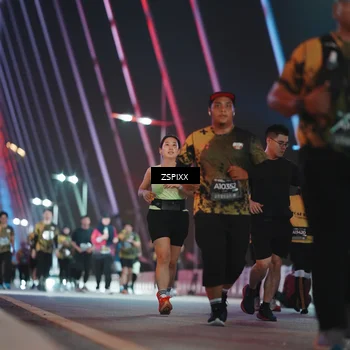Runner Photo 6295774