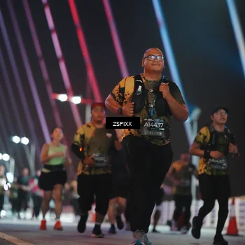 Runner Photo 6295807