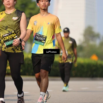 Runner Photo 6295896