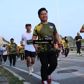 Runner Photo 6296248