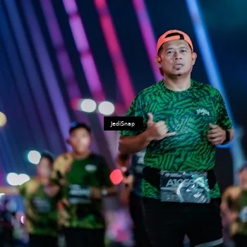 Runner Photo 6296298