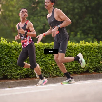 Runner Photo 6296321