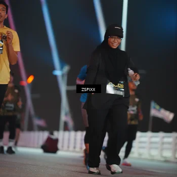 Runner Photo 6296324
