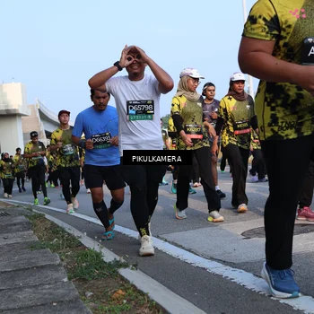 Runner Photo 6296333