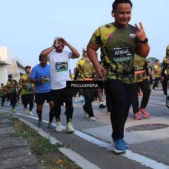 Runner Photo 6296334